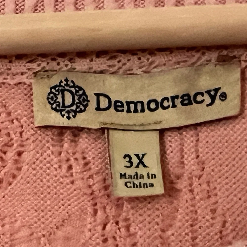 NWT Democracy Textured Pink Sweatshirt Top Ruched Drawstring Side Ties 3X - Picture 2 of 7